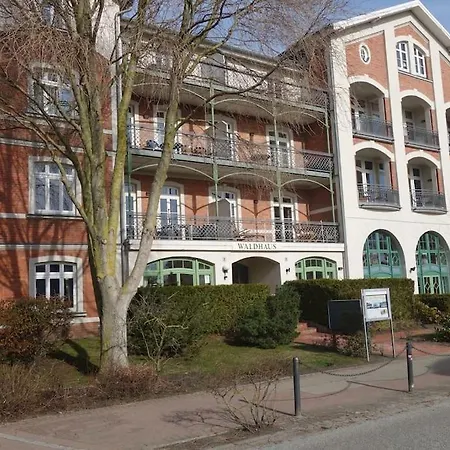 Maisonette Wohnung Im Waldhaus Kuehlungsborn Exterior photo